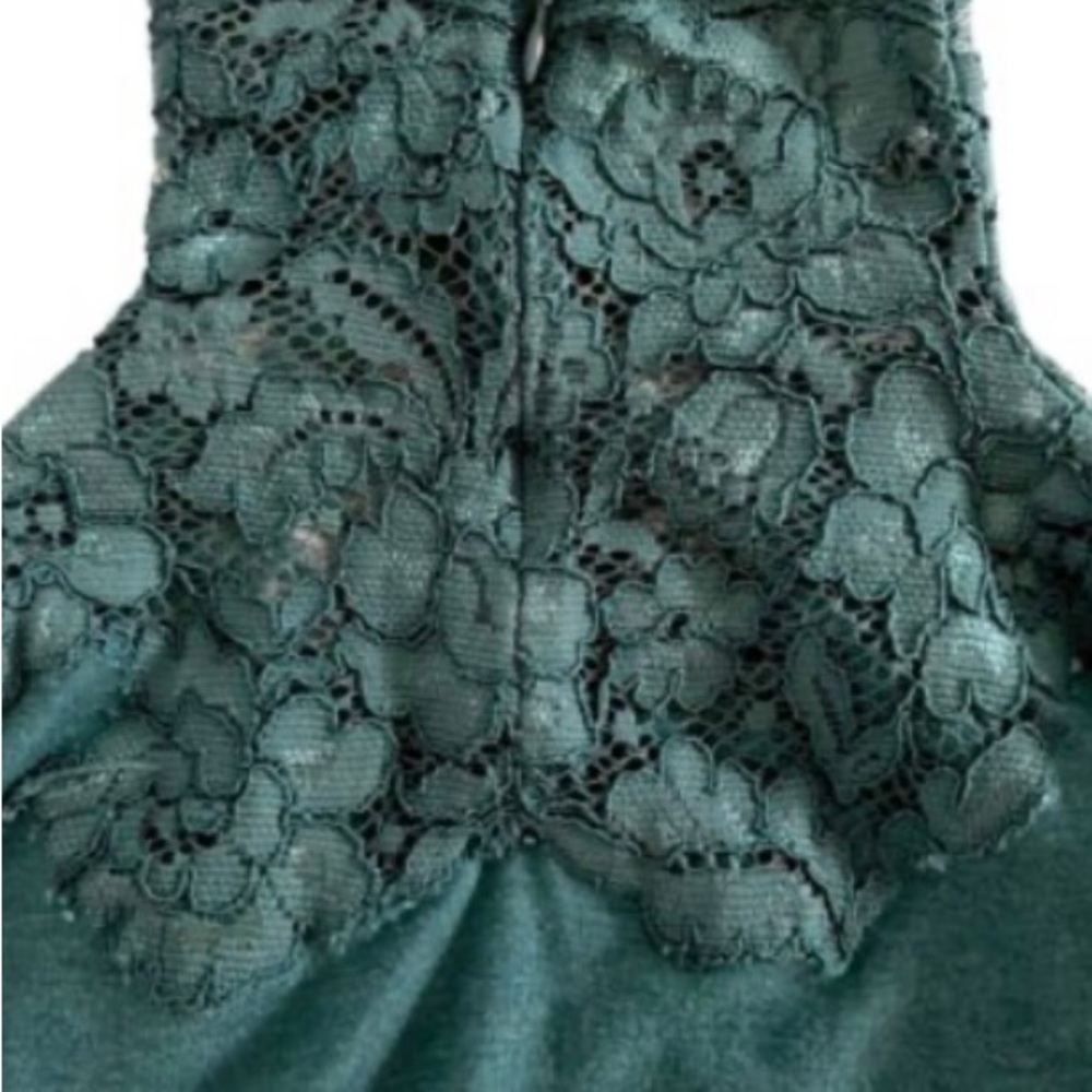 Soft Surroundings Lace Turtleneck Women's Top - image 4